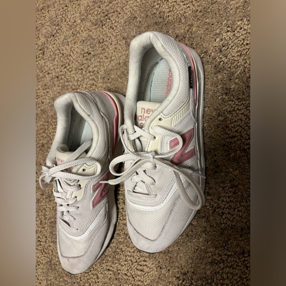 New balance 997h women’s pink shoe - Picture 6 of 8